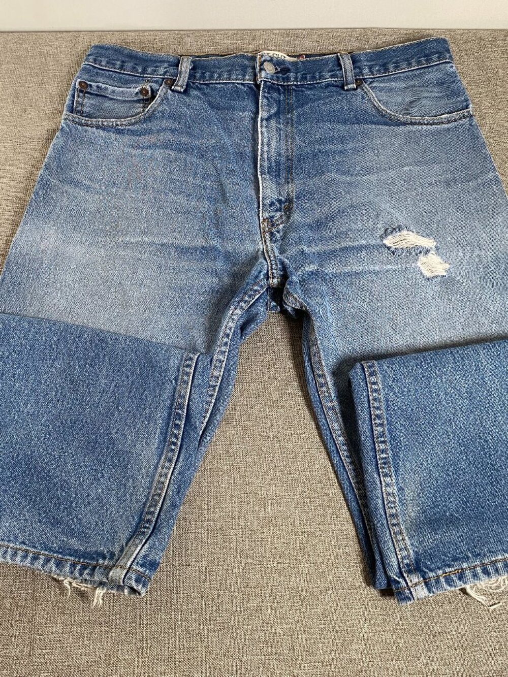 Vintage Levi's 517 Bootcut Denim Jeans Men's 36 x 32 Mid Rise Blue Distressed - Picture 3 of 15